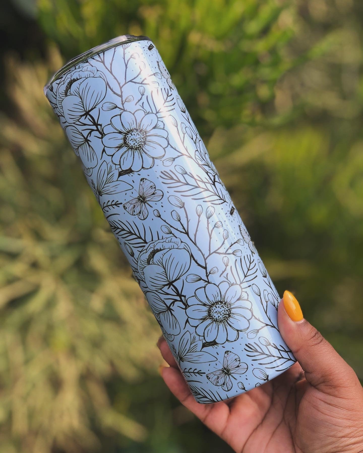 20oz Skinny Tumbler - Black Flowers